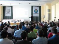 Vikimanija 2005: Džimi Vels drži predavanje na Vikimaniji 2005. u Frankfutu.