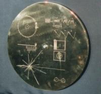 Disk sa Voyagera - jedan od (simboličkih) oblika SETI-ja